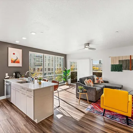 Slc Modern Retreat Pool & Parking Apartment